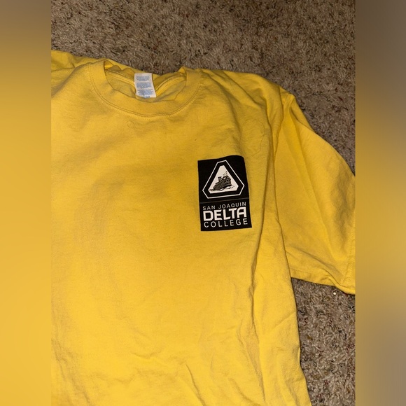 Bundle two yellow workout size large men’s shirts - Picture 3 of 5